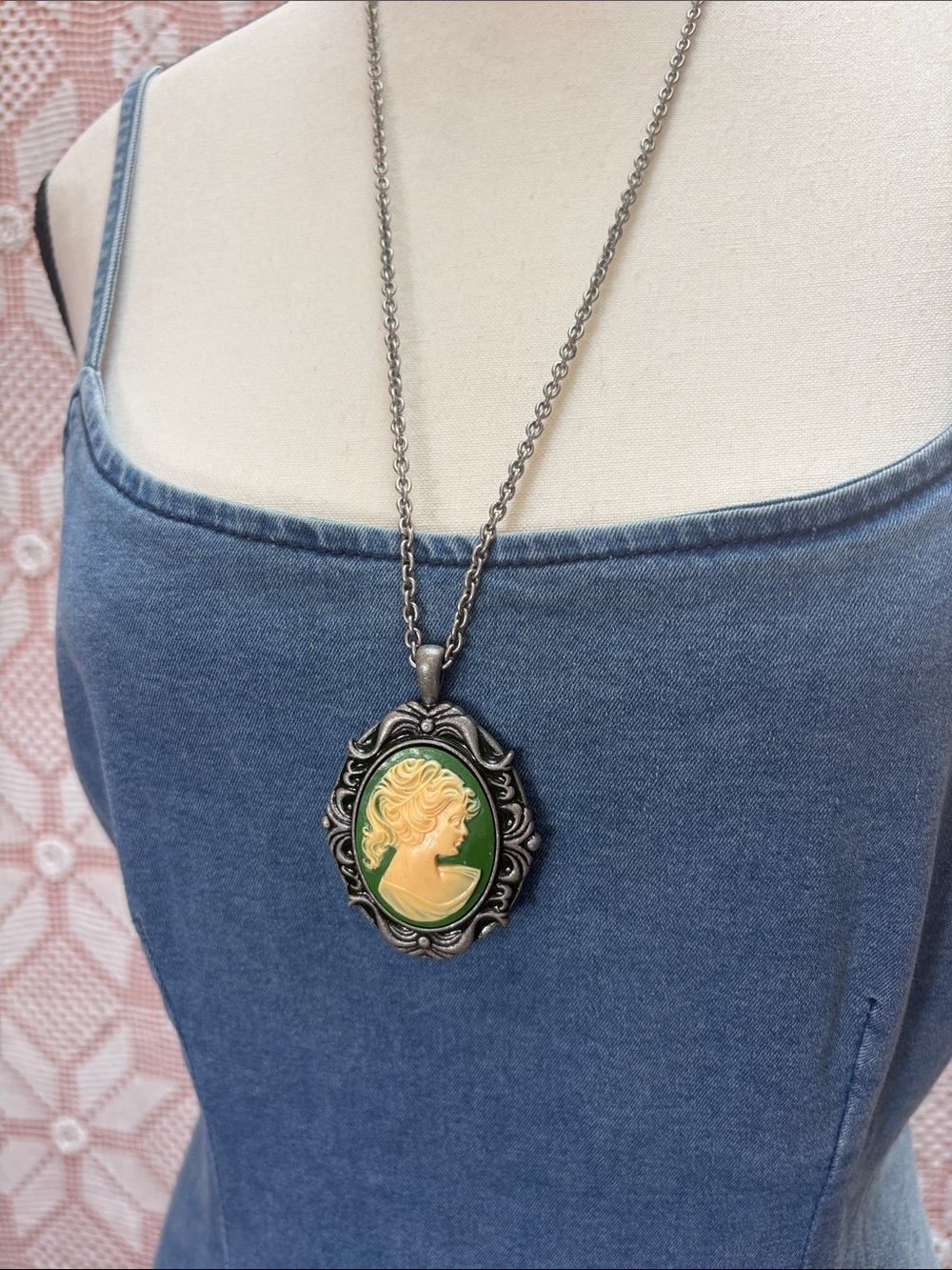 Green Cameo Pendant Necklace